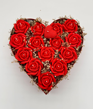 Carregar imagem no visualizador da galeria, Buquê Coração - Vermelho
