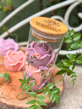 Carregar imagem no visualizador da galeria, Rosas c/ vidro pintado a mão
