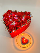 Carregar imagem no visualizador da galeria, Buquê Coração - Vermelho
