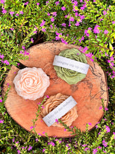 Carregar imagem no visualizador da galeria, Vela - Flor (Compra via Whatsapp)
